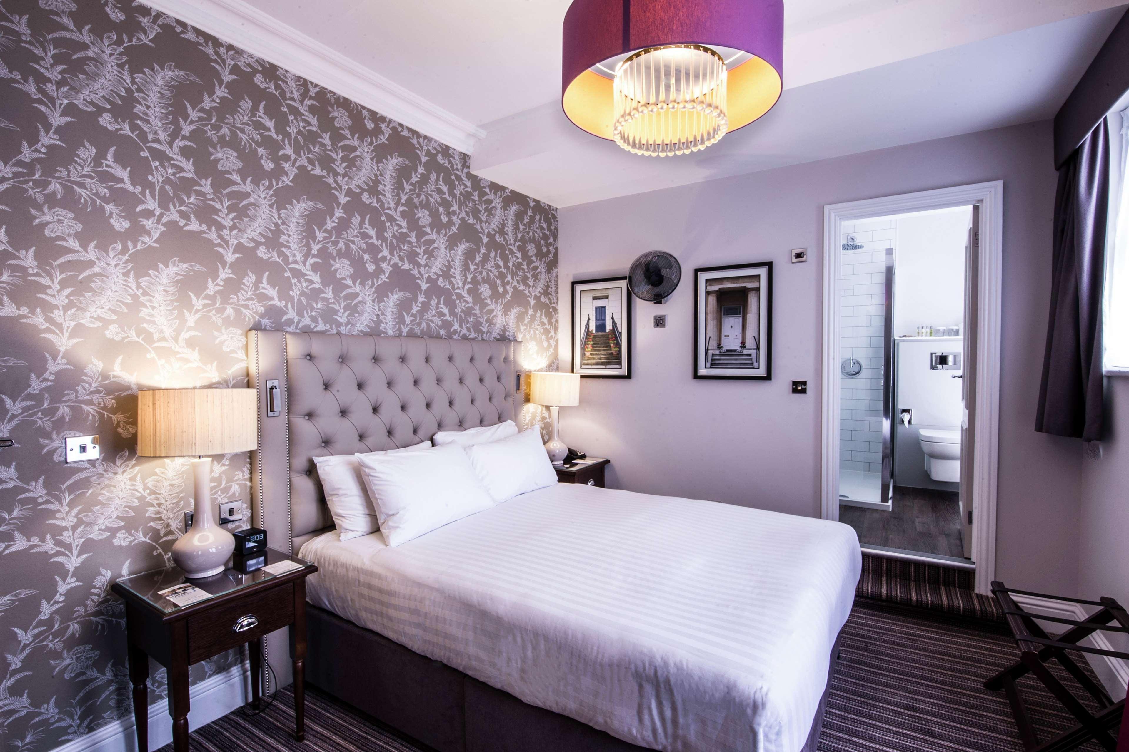 Doubletree By Hilton Cheltenham-Cotswolds מראה חיצוני תמונה