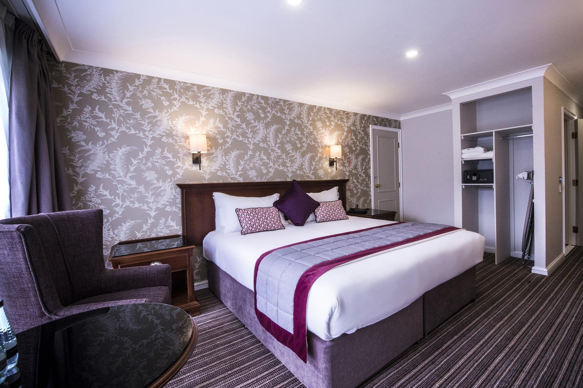 Doubletree By Hilton Cheltenham-Cotswolds מראה חיצוני תמונה