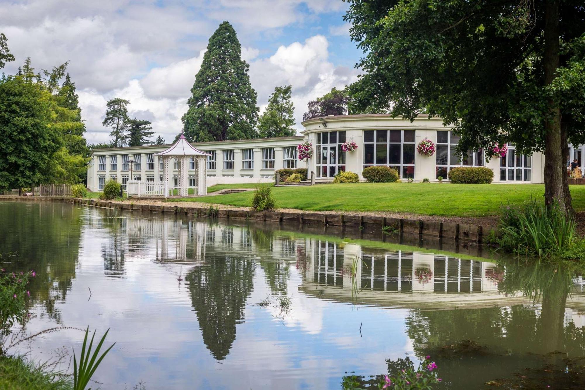 Doubletree By Hilton Cheltenham-Cotswolds מראה חיצוני תמונה