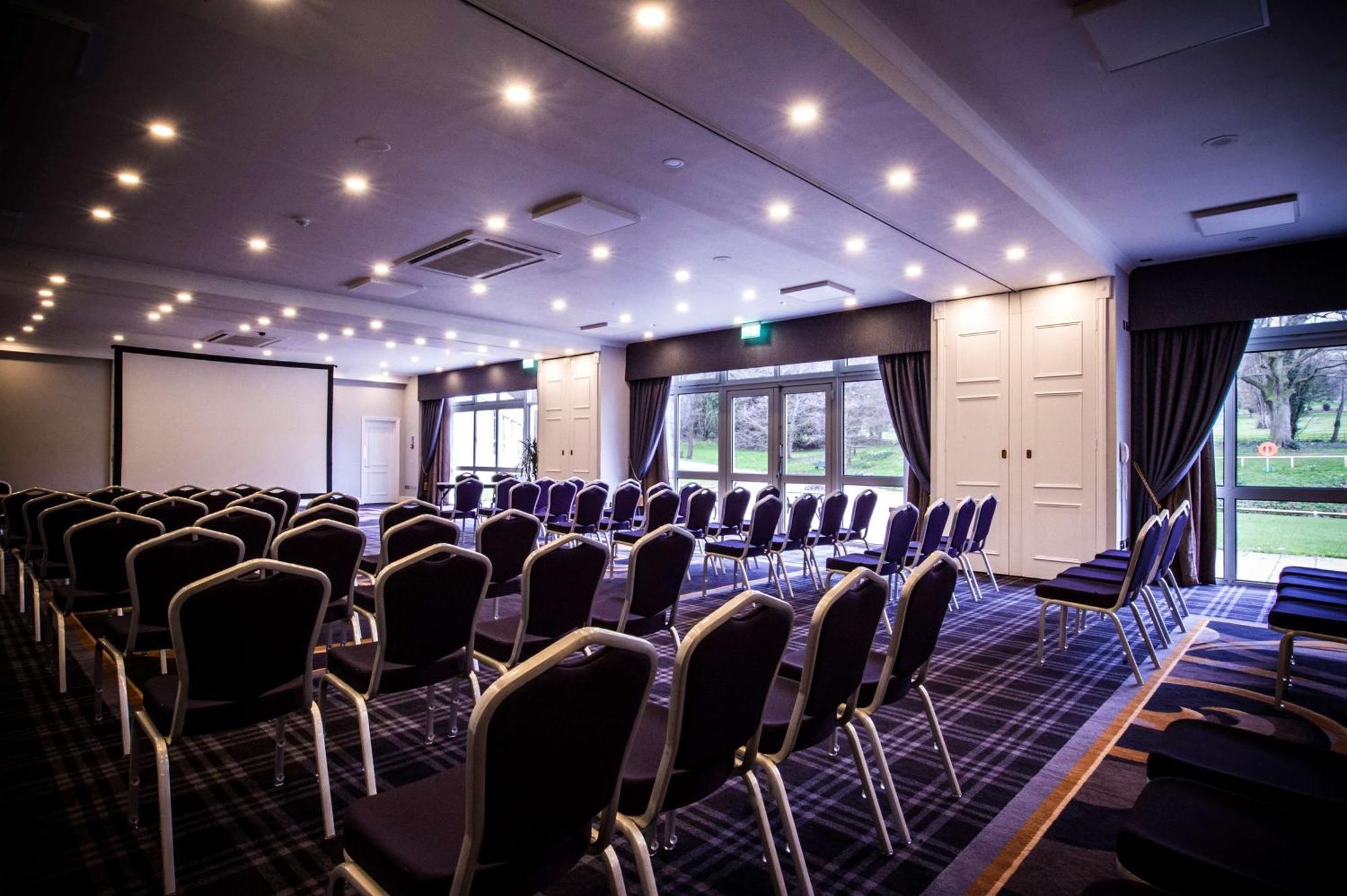 Doubletree By Hilton Cheltenham-Cotswolds מראה חיצוני תמונה
