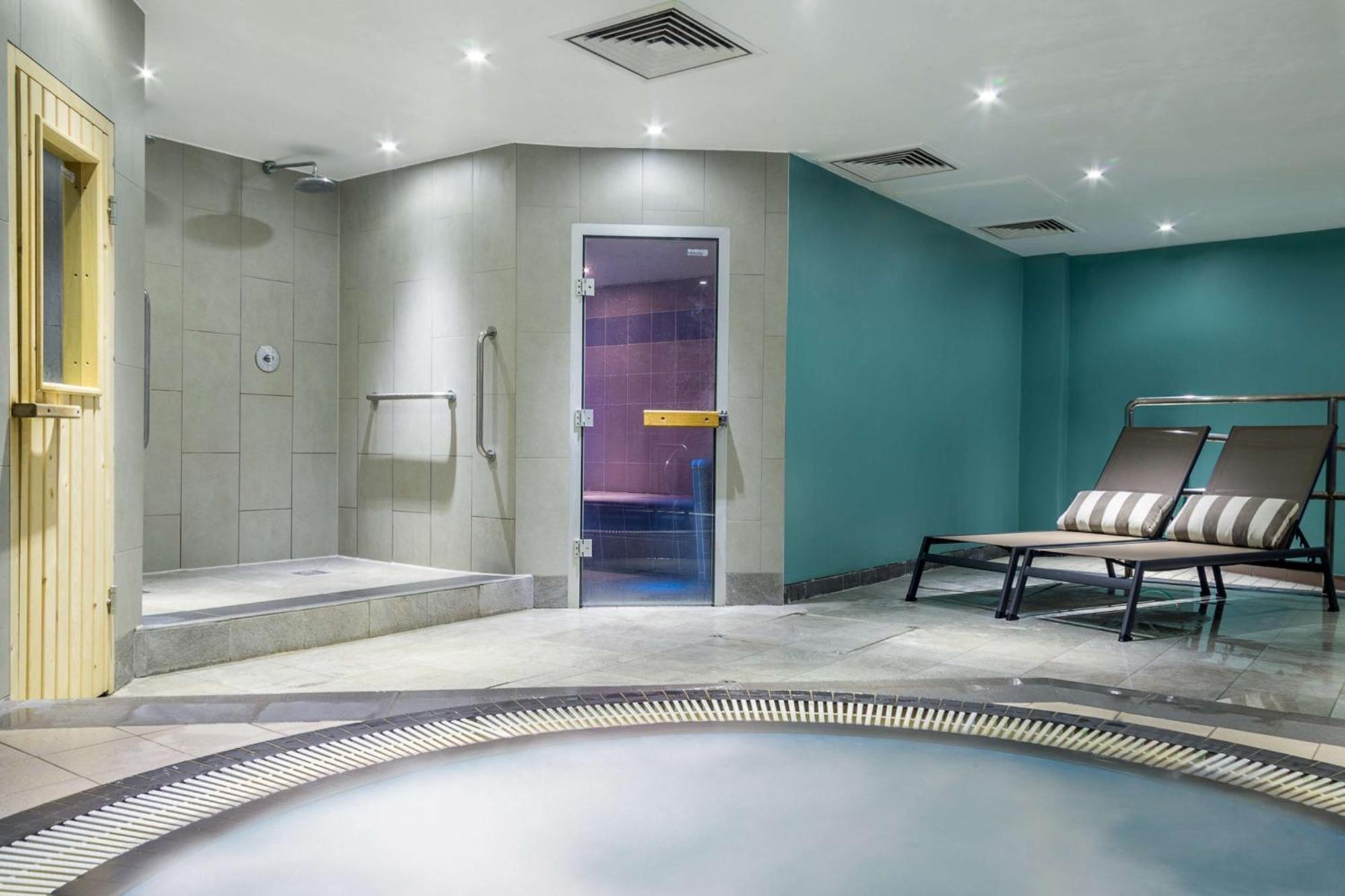 Doubletree By Hilton Cheltenham-Cotswolds מראה חיצוני תמונה