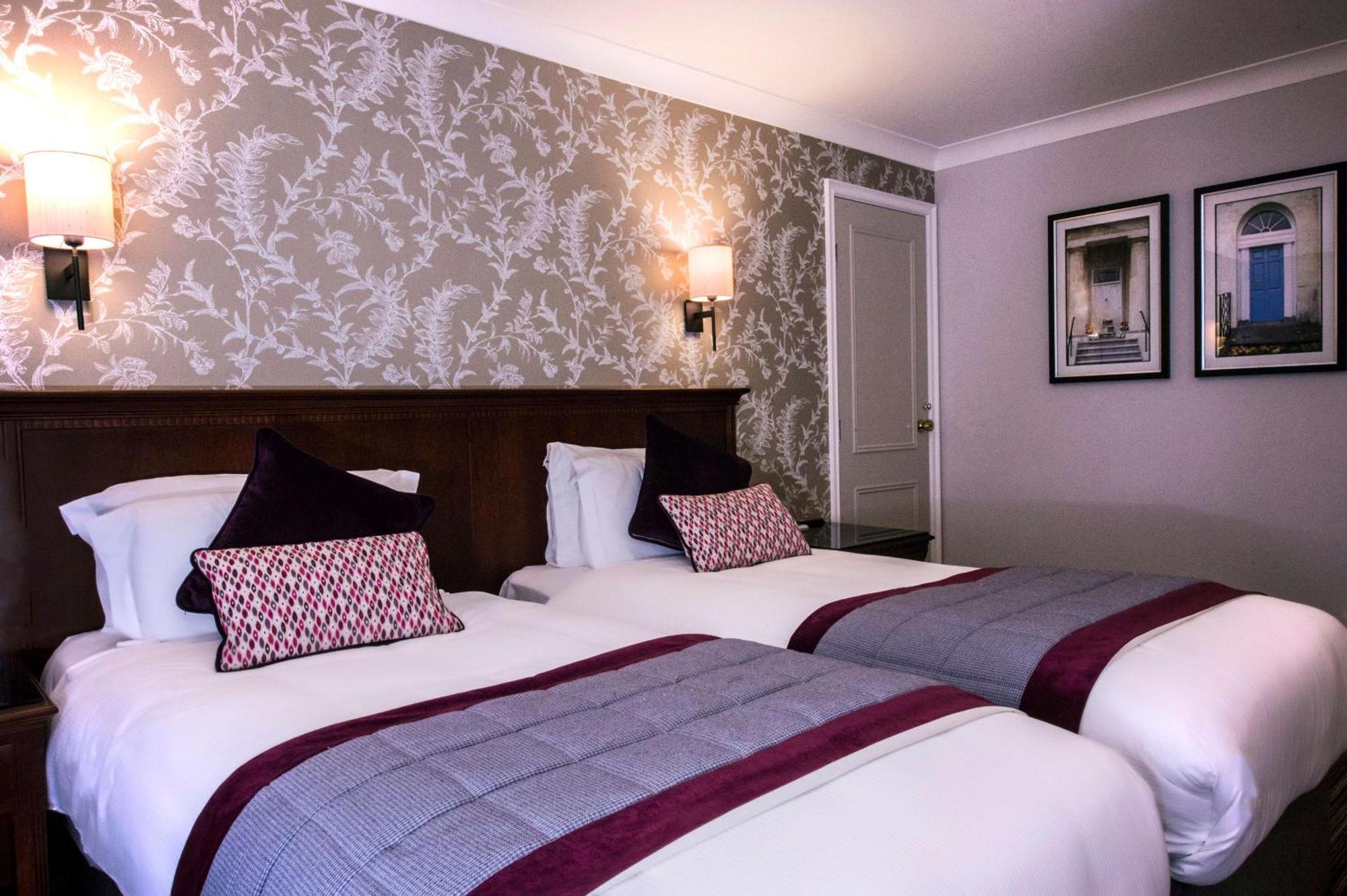 Doubletree By Hilton Cheltenham-Cotswolds מראה חיצוני תמונה